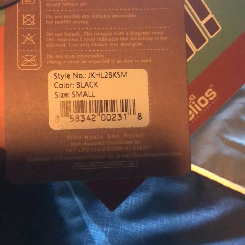 New Helios dog jacket black shark 750 S